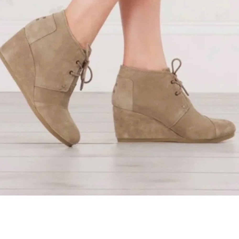 Toms Desert Suede Wedge Boot Sz 8.5